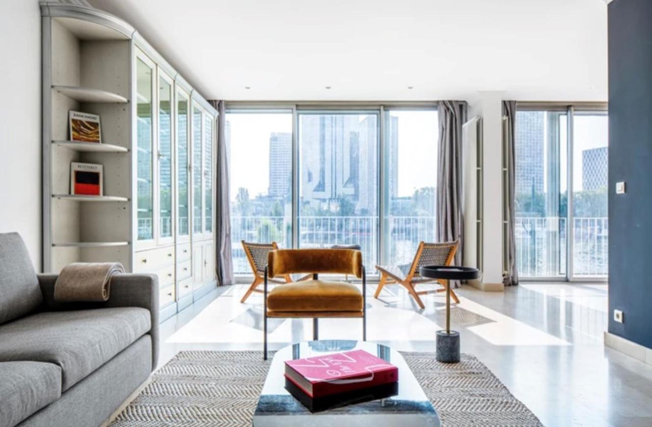 Bright 1Bedroom Apartment Centrally Located With Most Beautiful Views From Seine At 10 Minutes Walking From Beaugrenelle Shopping Mall And Eiffel Tower Paris Luaran gambar